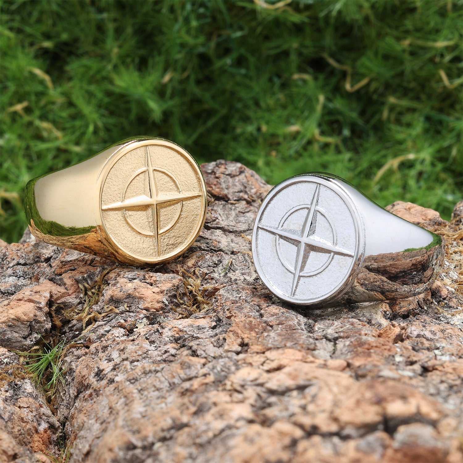 Anel Signet Bússola Clássico | Ouro