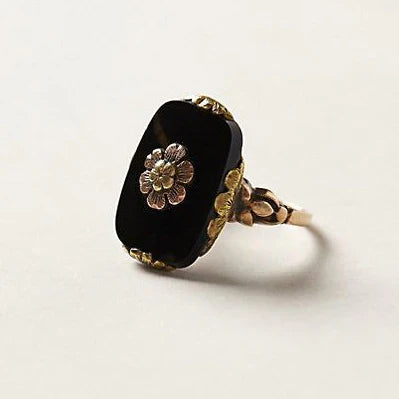 Anel Vintage com Pedra Preta | Ouro